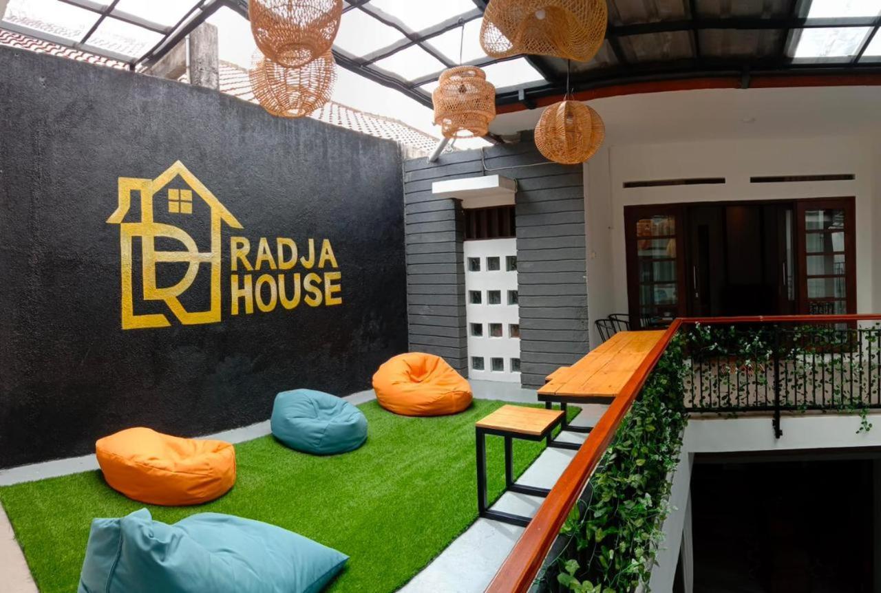 Villa Radja House Cipaku Indah Bandung Esterno foto
