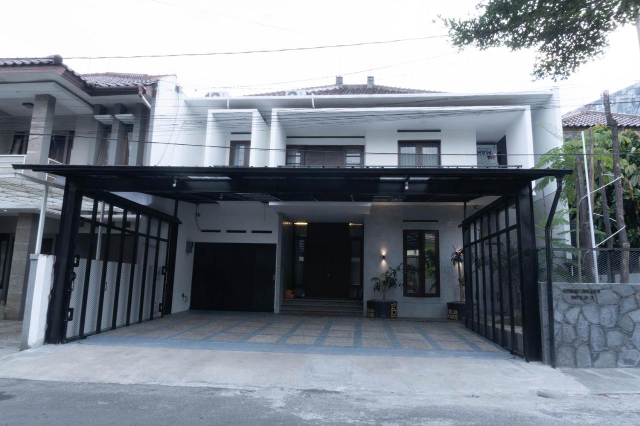 Villa Radja House Cipaku Indah Bandung Esterno foto
