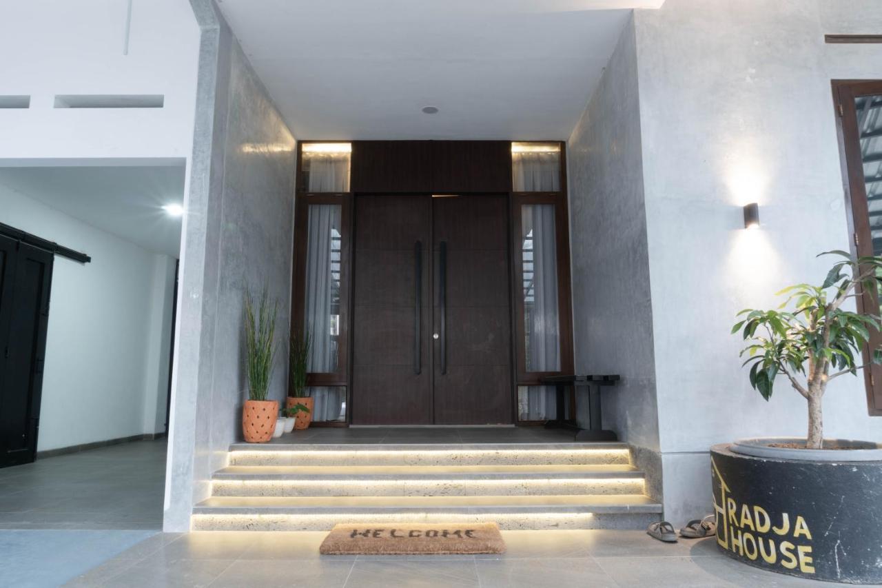 Villa Radja House Cipaku Indah Bandung Esterno foto